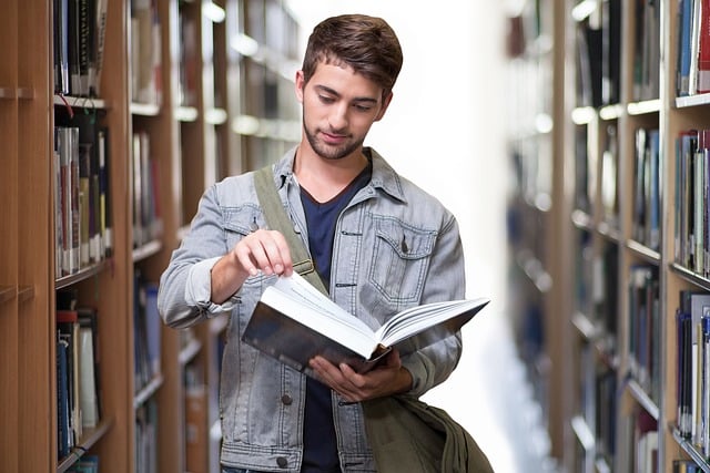 15 Best Schools Offering Associate Degrees in the USA