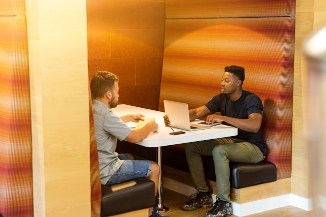 5 Ways to Work While Studying in Italy for International Students
