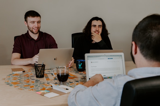 10 Ways to Work While Studying in Switzerland for International Students
