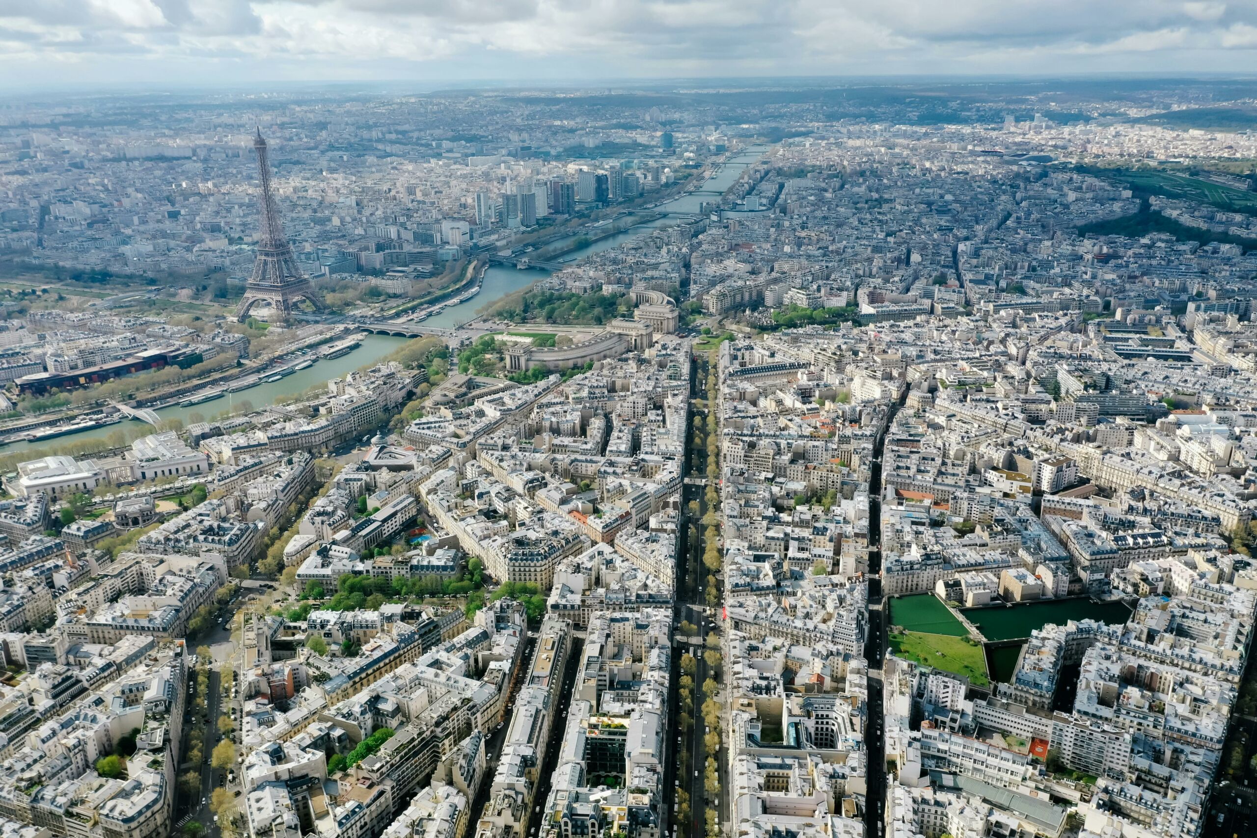 Study Bachelor’s in France: Requirements and Application Process