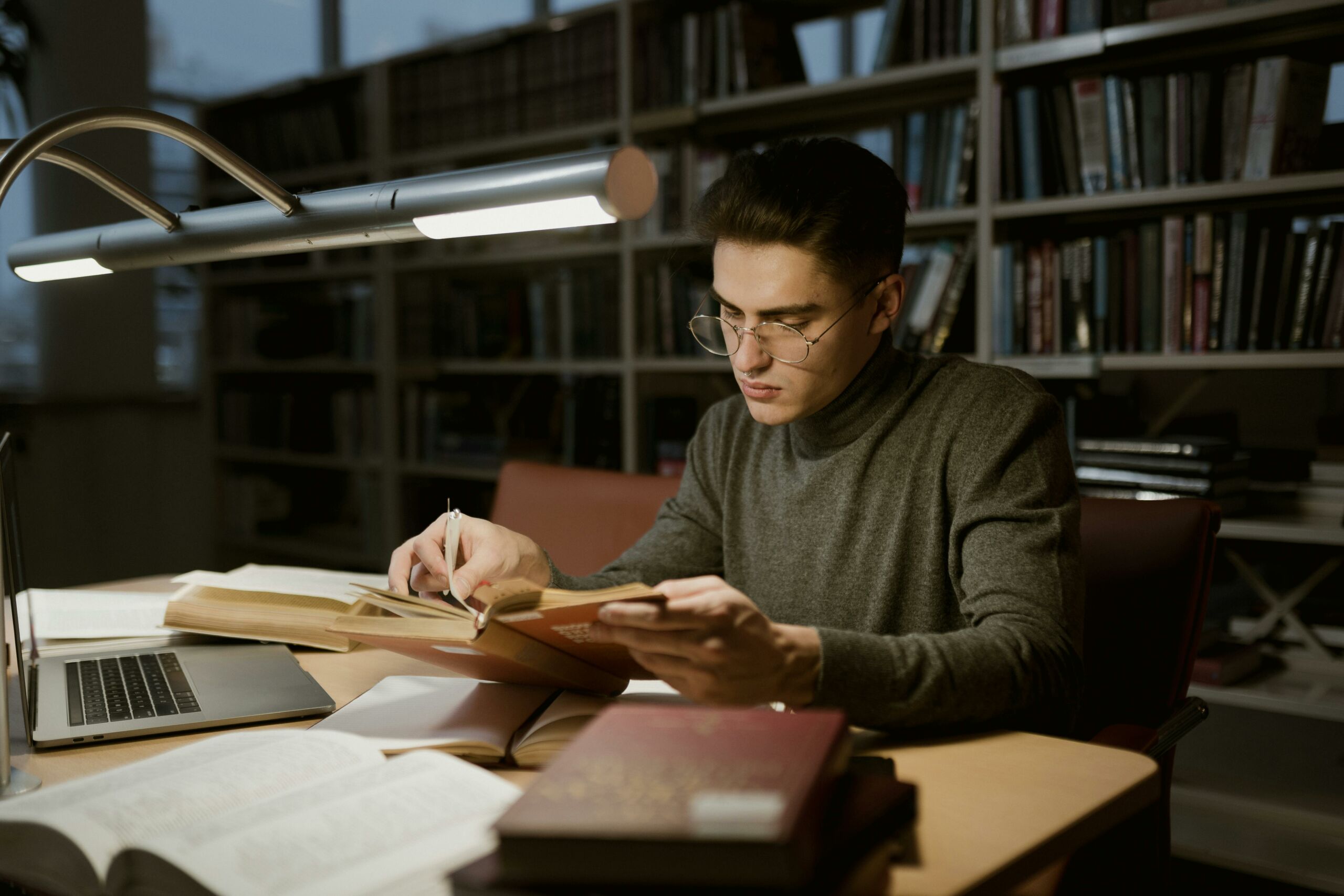 Currently Open Scholarships in France