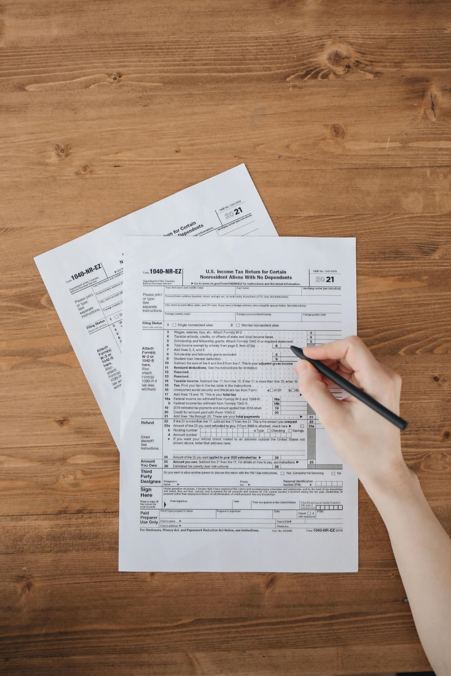How to Get a Kuwaiti Work Visa (7 Steps)