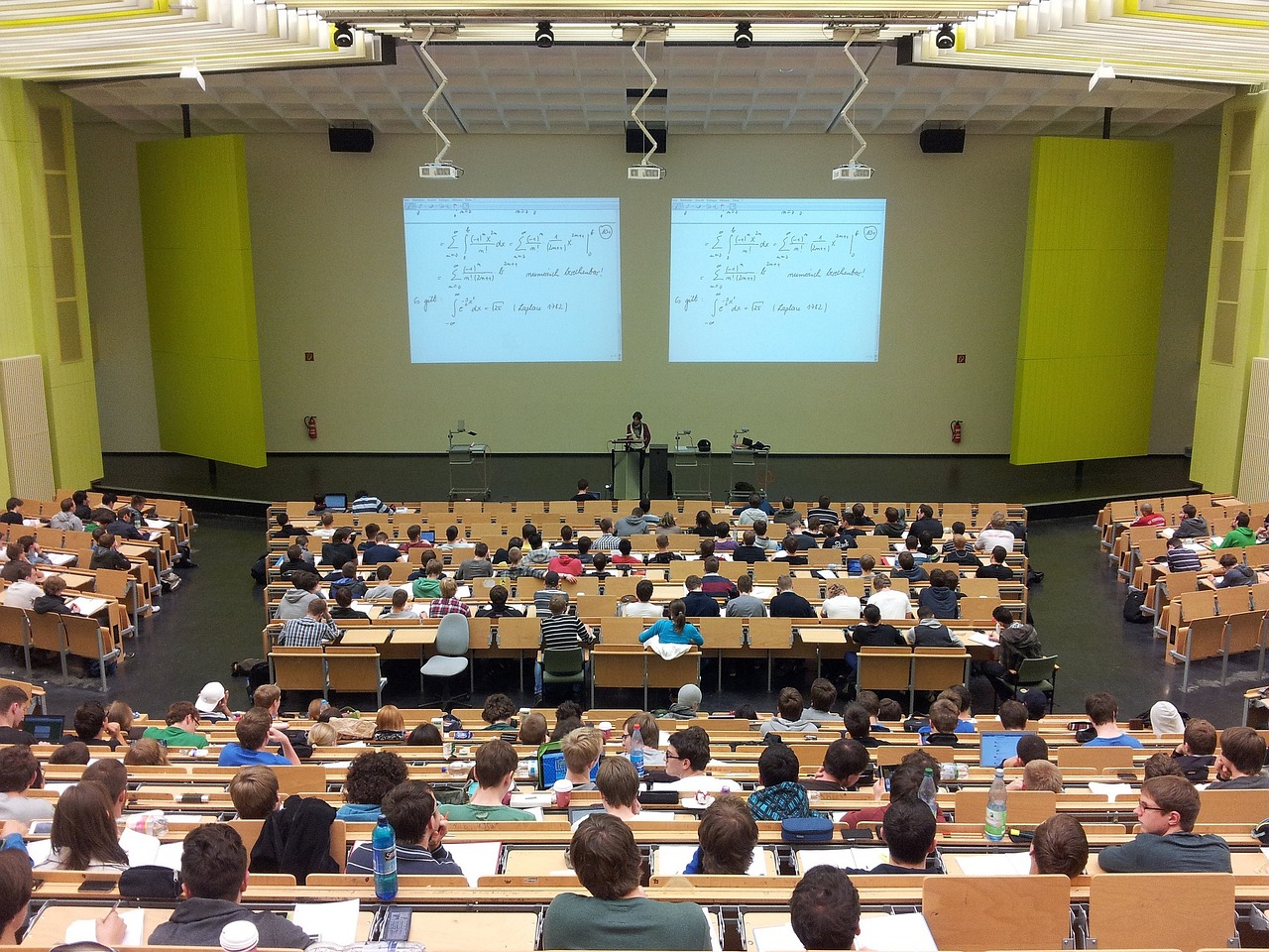 10 Universities in Spain with High Acceptance Rates