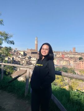 Elizabeth Ratnasantasyacitta profile image
