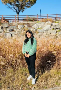 Meenakshi profile image